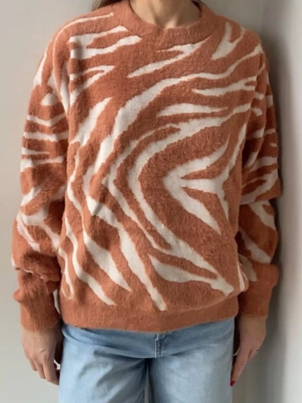 Simon’s Brown Abstract Oversized Sweater- Size Medium